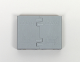Das Bild zeigt eine graue Box mit dem Logo „Esbit“. Sie ist für Experimentierzwecke konzipiert und trägt Zeichnungen, die wahrscheinlich die Nutzung oder Funktionen des Inhalts darstellen.