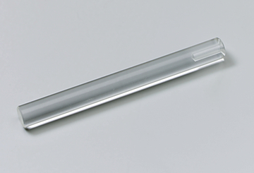 Das Bild zeigt ein transparentes Reagenzglas, das in einem Experimentierbedarf-Shop angeboten wird. Es ist einfach und funktional gestaltet, ideal für den Einsatz in Bildungs- und Laborumgebungen.