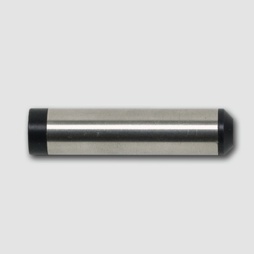 Das Bild zeigt einen zylindrischen Stab aus Metall mit einem abgerundeten Ende und schwarzen Kappen an beiden Seiten. Er könnte Teil von experimentellen Geräten oder Lehrmaterialien im Bildungsbereich sein.